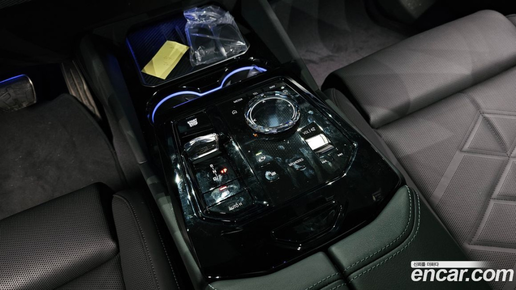 BMW 5-Series 530i xDrive M Sport, 2025