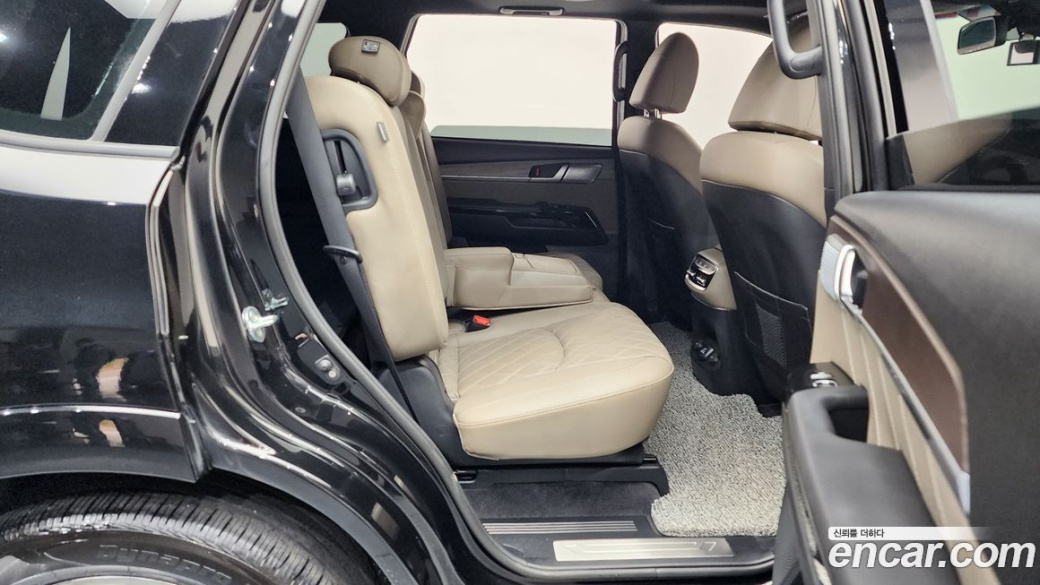 Kia Mohave Diesel 3.0 4WD 7-Seater, 2022