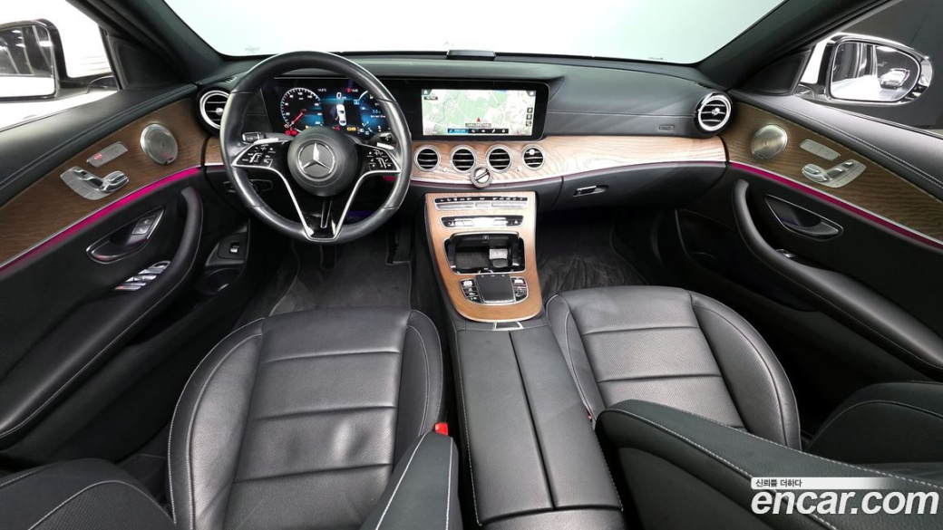 Mercedes-Benz E-Class E220d 4MATIC Exclusive, 2021