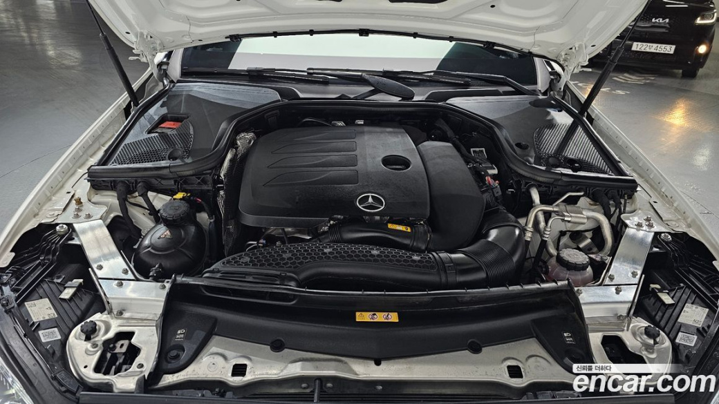 Mercedes-Benz E-Class E350 4MATIC AMG Line, 2022