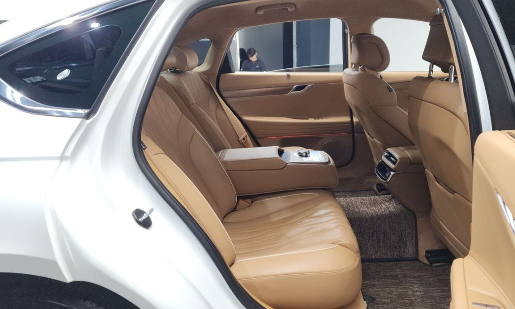 Genesis G80 Gasoline 2.5 Turbo AWD, 2026