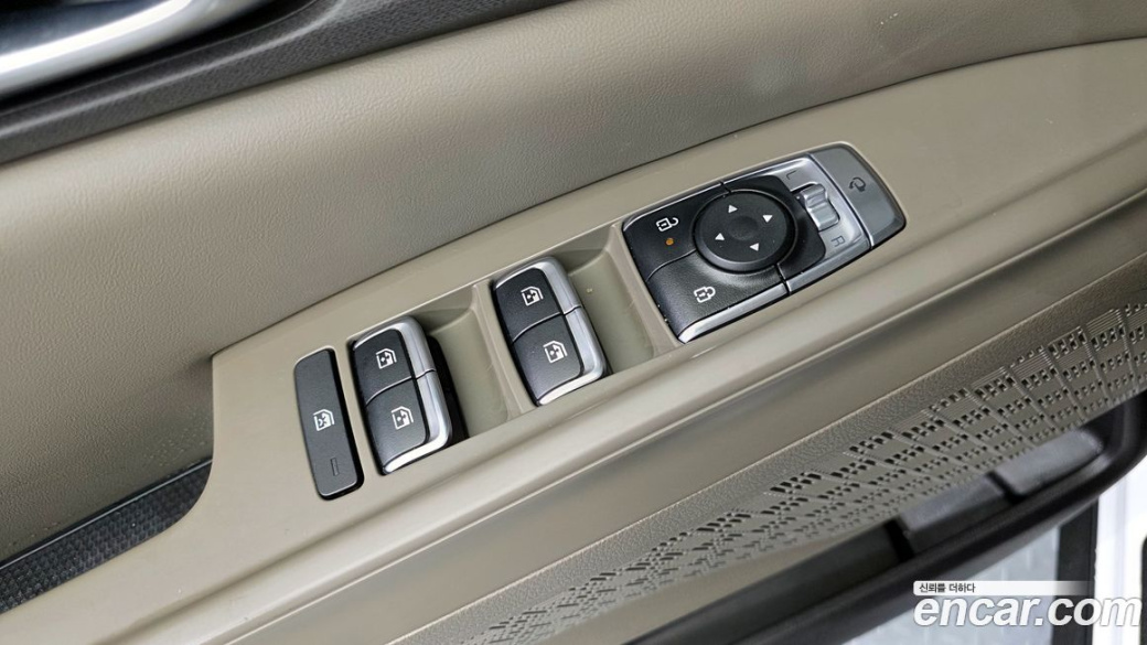Kia Carnival 9-Seater Noblesse, 2025
