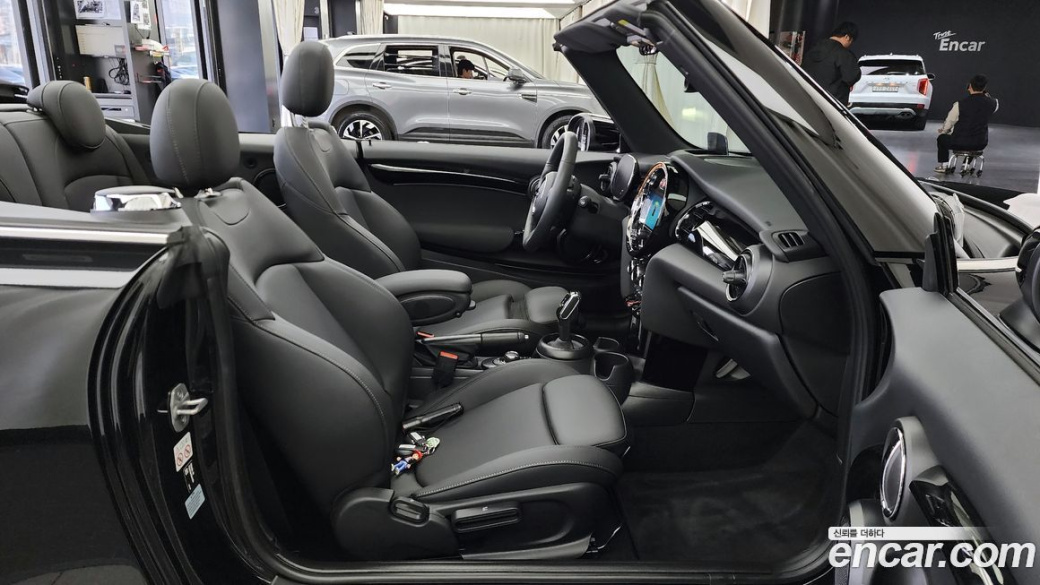 Mini Cooper Convertible Classic, 2024
