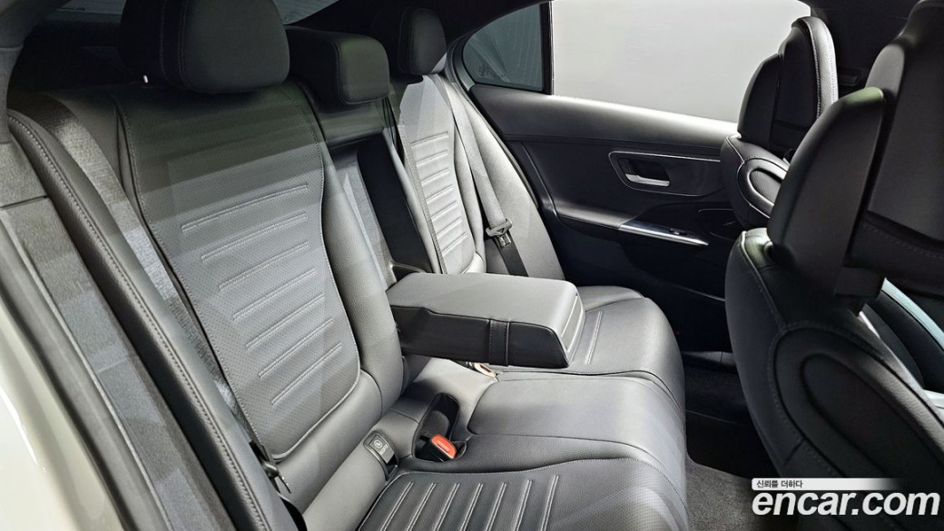 Mercedes-Benz C-Class C300 AMG Line, 2022
