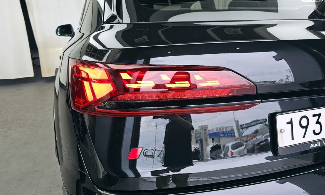 Audi Q7 55 TFSI Quattro Premium, 2025
