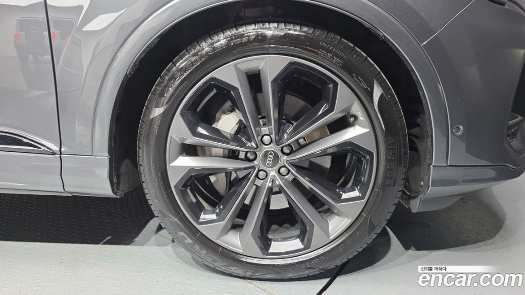 Audi Q7 50 TDI Quattro Premium, 2025