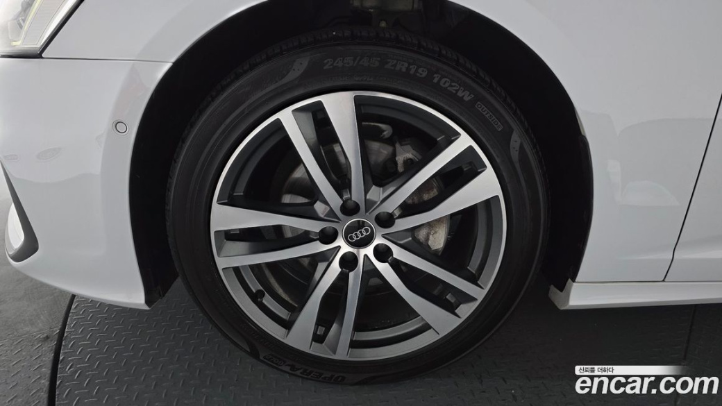 Audi A6 40 TDI Premium, 2022