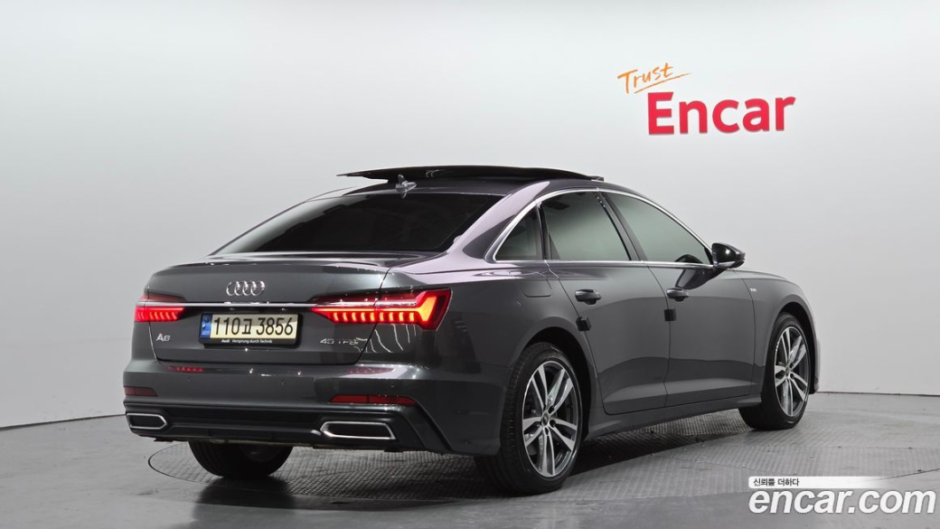 Audi A6 45 TFSI Premium, 2022