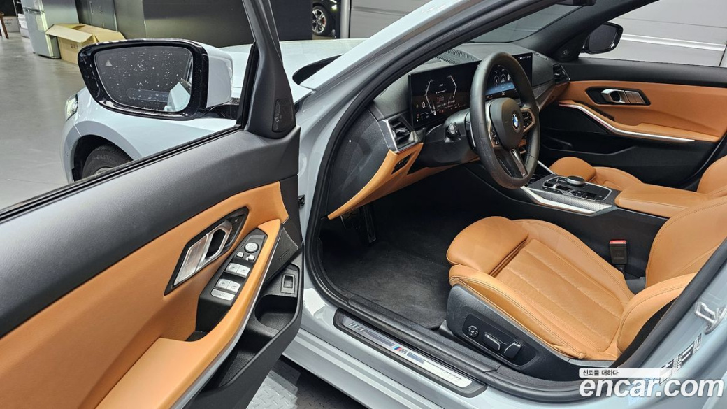 BMW 3-Series 320i M Sport, 2024