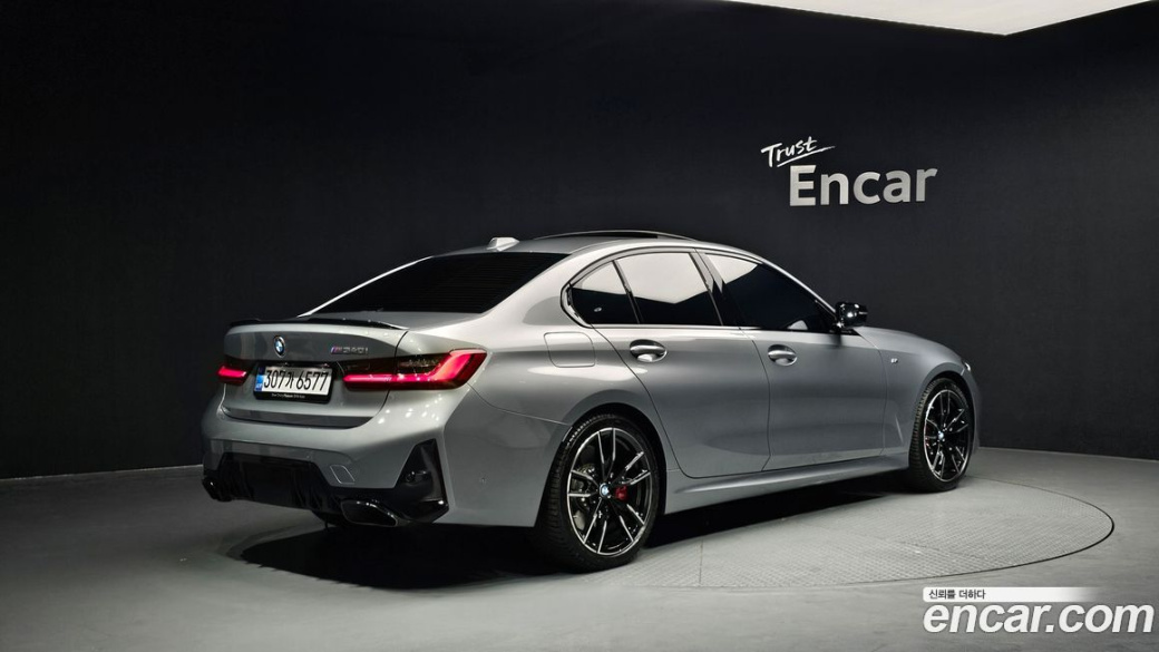 BMW 3-Series M340i Pro, 2025