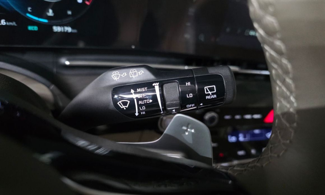 Kia Carnival 9-Seater Signature, 2023