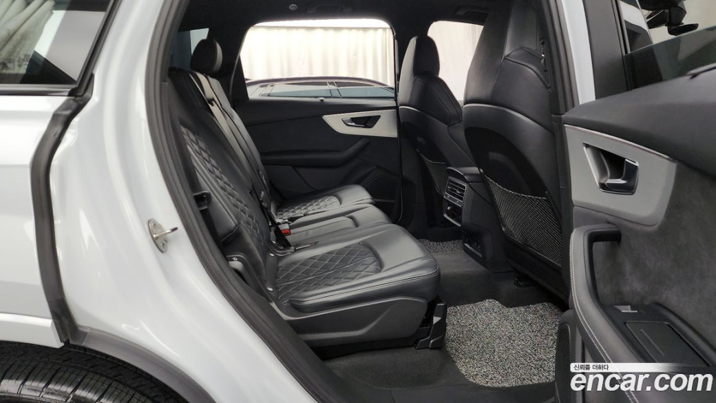Audi Q7 55 TFSI Quattro Premium, 2023