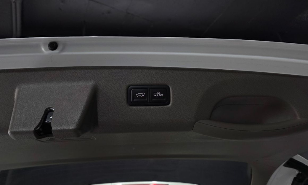 Kia Carnival 9-Seater Signature, 2023