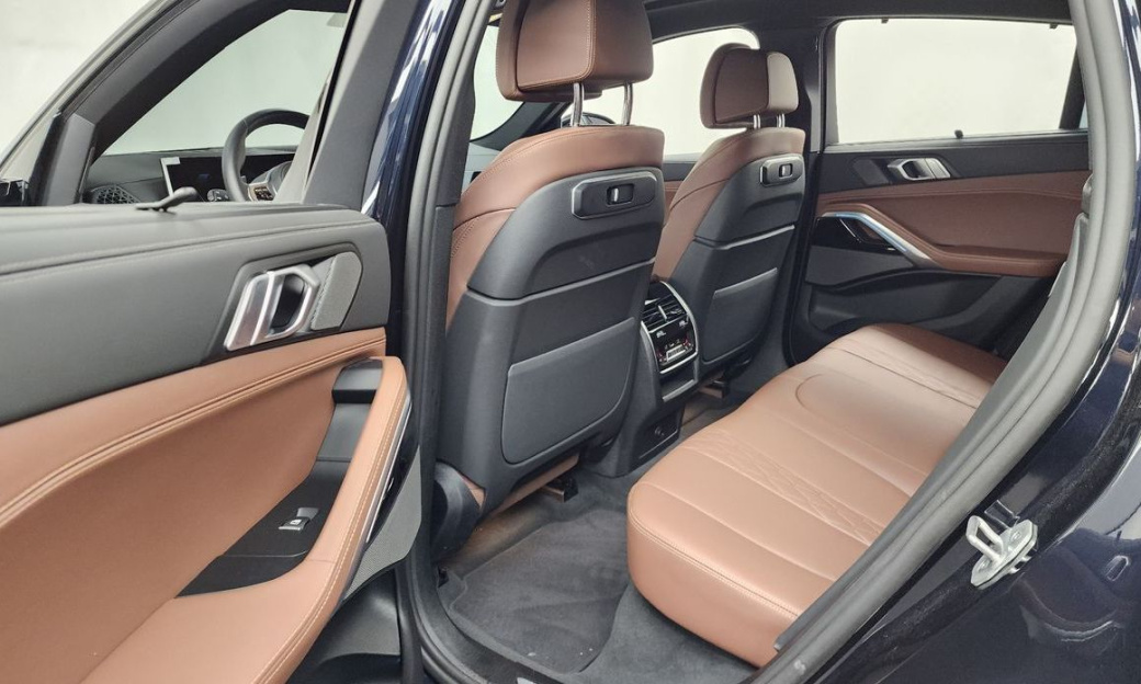 BMW X6 xDrive40i M Sport, 2025
