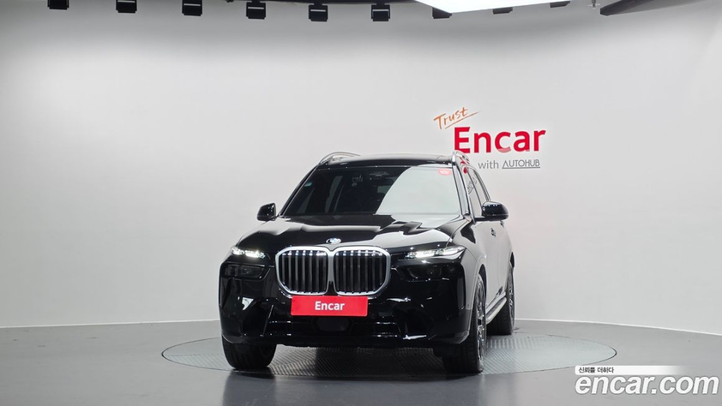 BMW X7 xDrive 40i M Sport 7STR, 2025