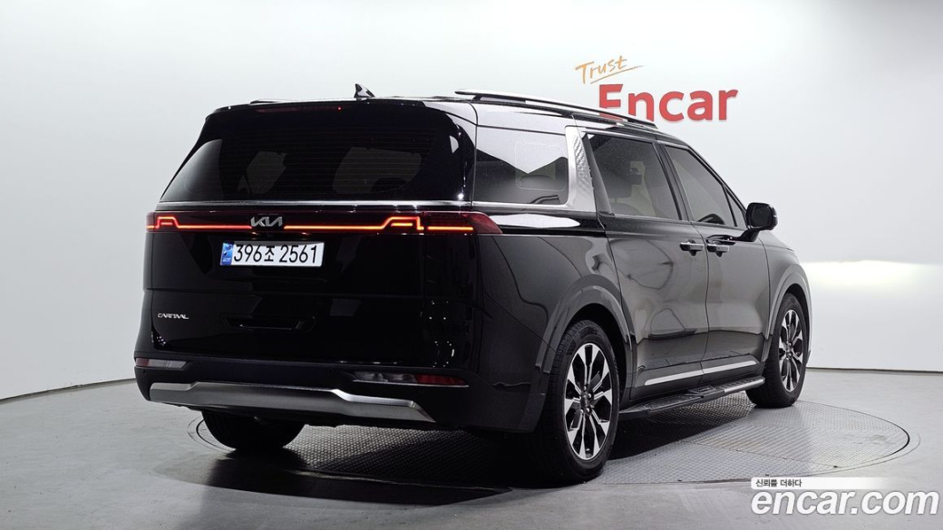 Kia Carnival 9-Seater Noblesse, 2023