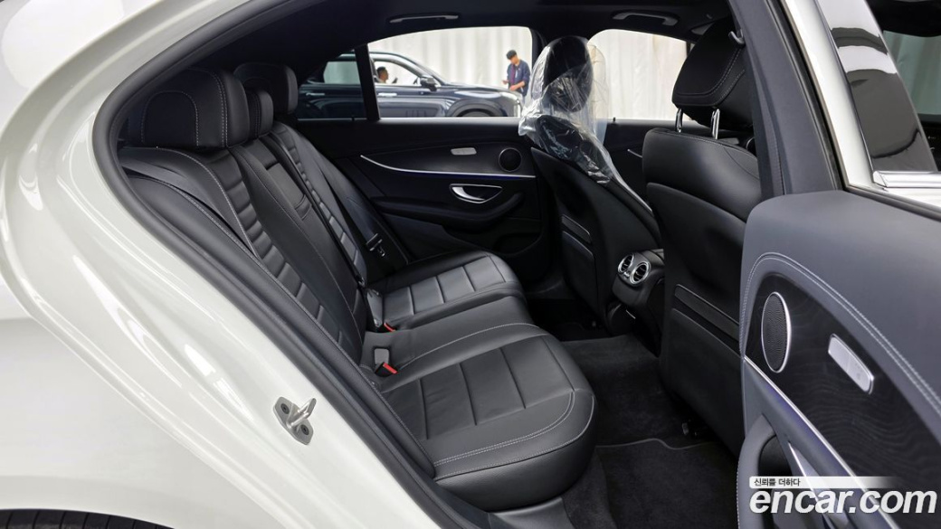 Mercedes-Benz E-Class E250 AMG Line, 2023