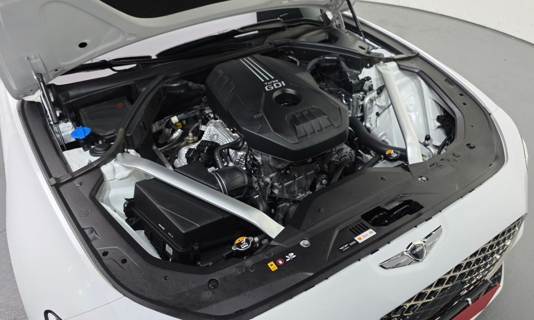 Genesis G70 Gasoline 2.0T 4WD, 2022