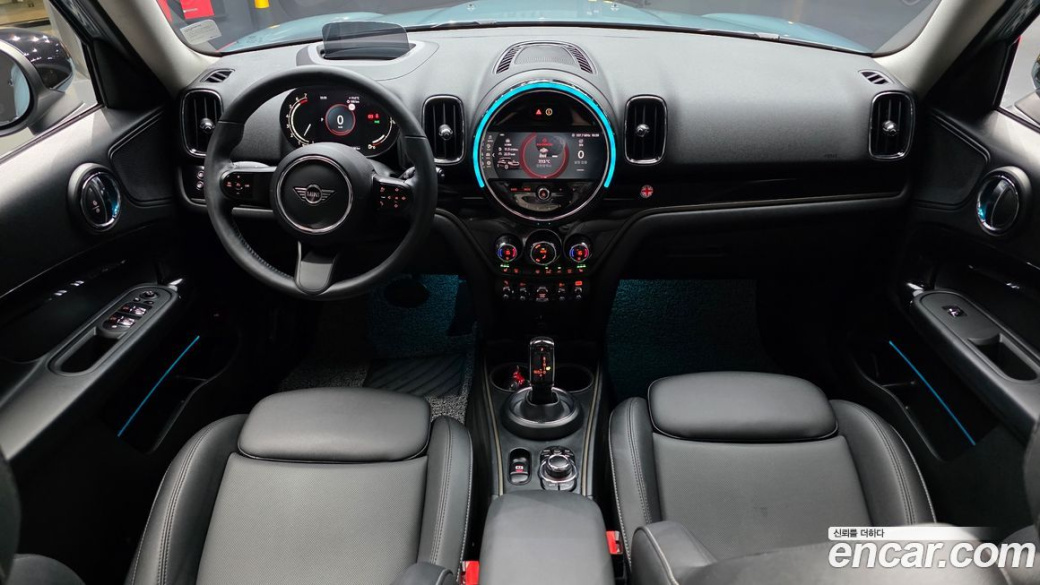Mini Countryman Classic Plus Launch Pack, 2023