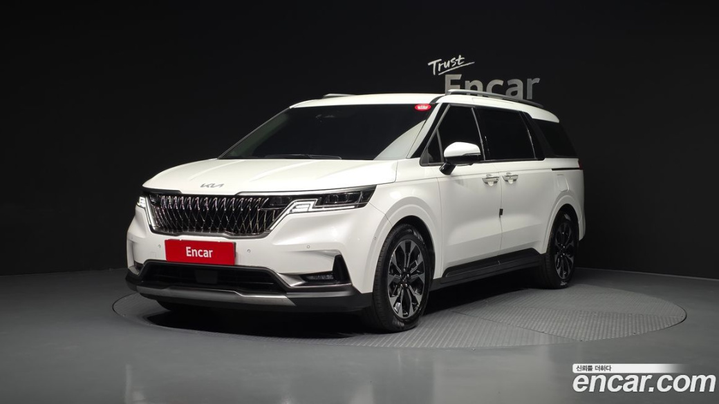 Kia Carnival 9-Seater Signature, 2023