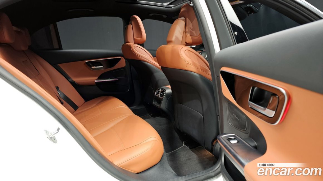 Mercedes-Benz C-Class C300 4MATIC Avantgarde, 2023