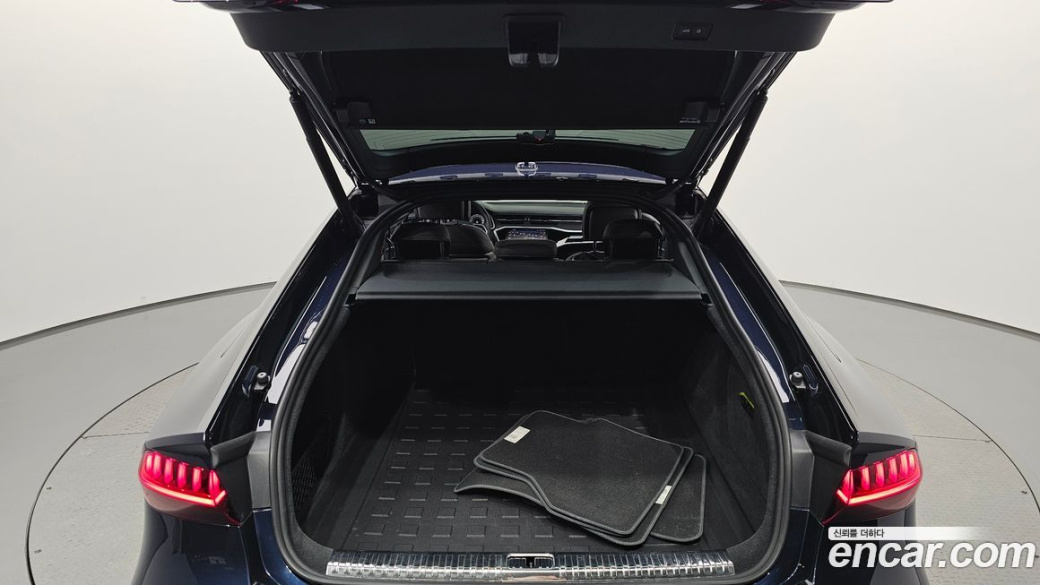 Audi A7 55 TFSI Quattro Premium, 2022