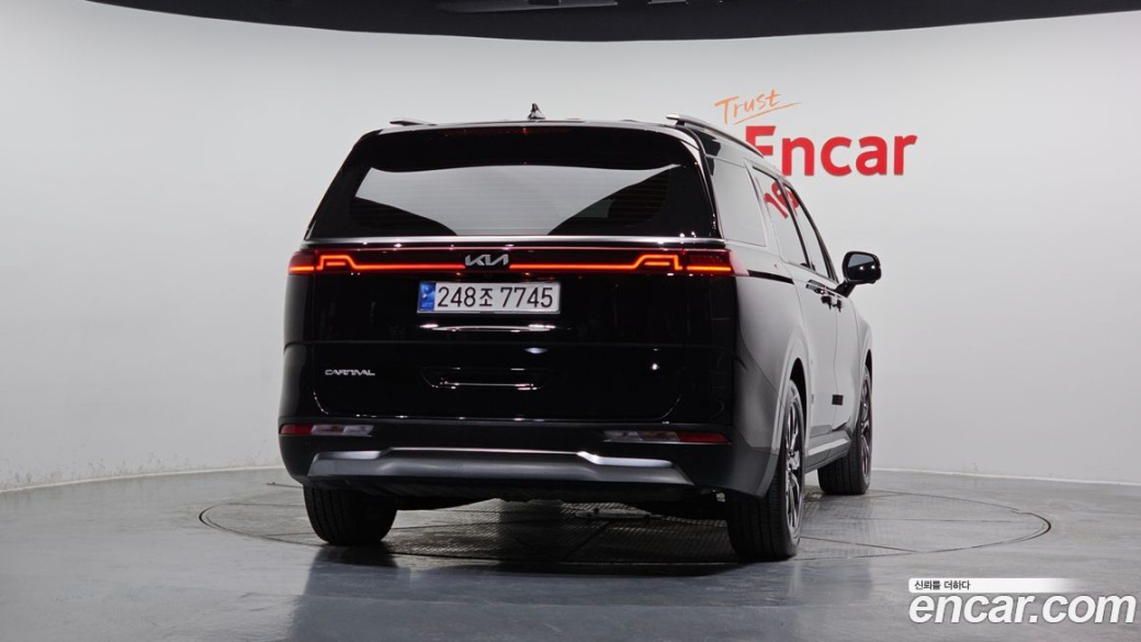 Kia Carnival 9-Seater Signature, 2023