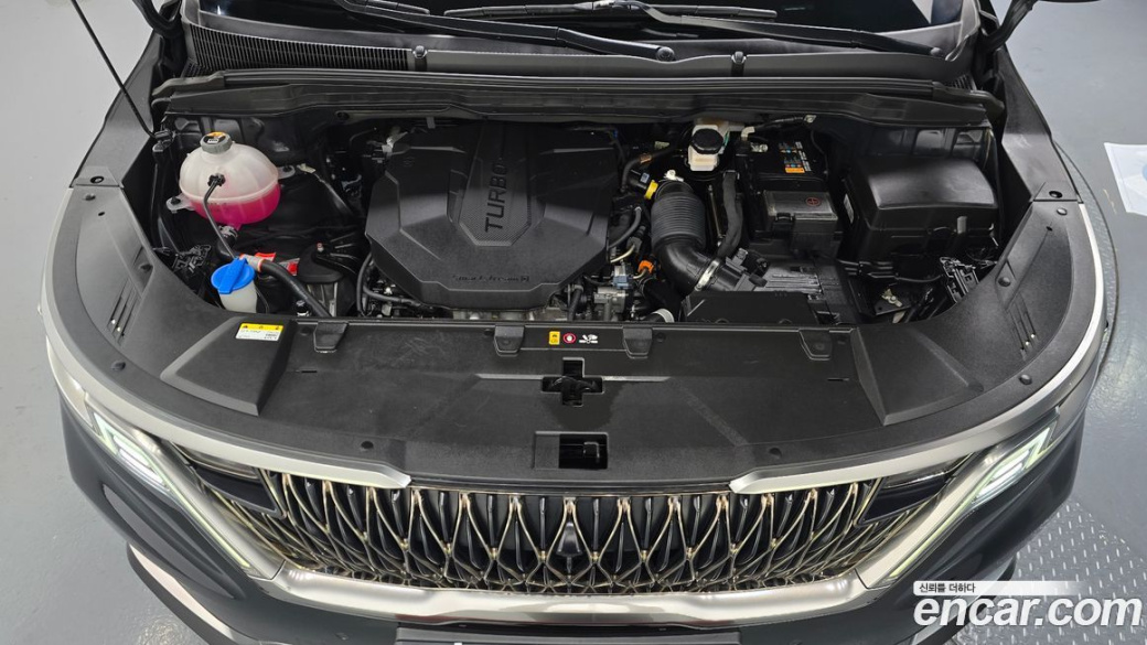 Kia Carnival 7-Seater Signature, 2022