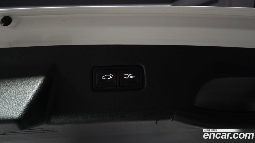 Kia Carnival 9-Seater Signature, 2023