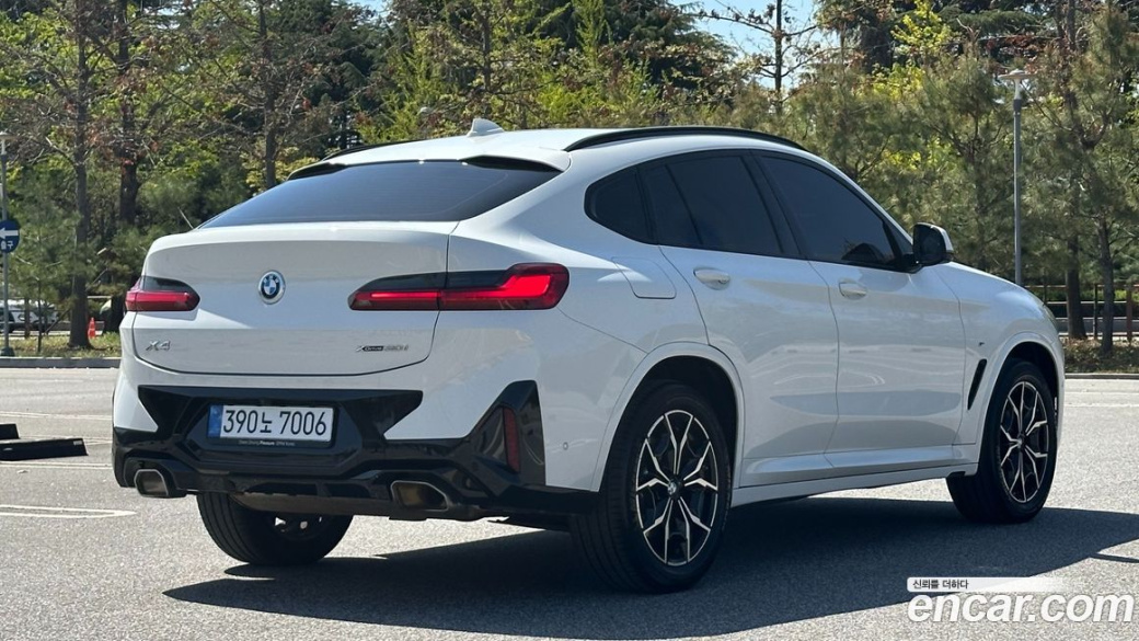 BMW X4 xDrive20i M Sport, 2023