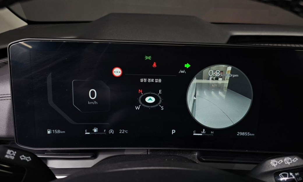 Kia Carnival 7-Seater Signature, 2025