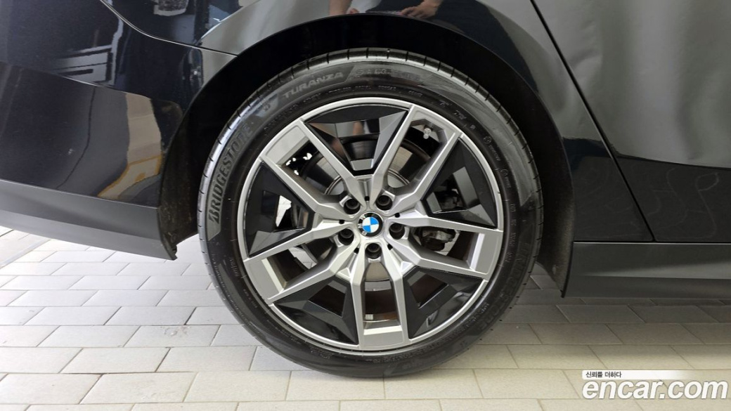 BMW 5-Series 523d, 2024
