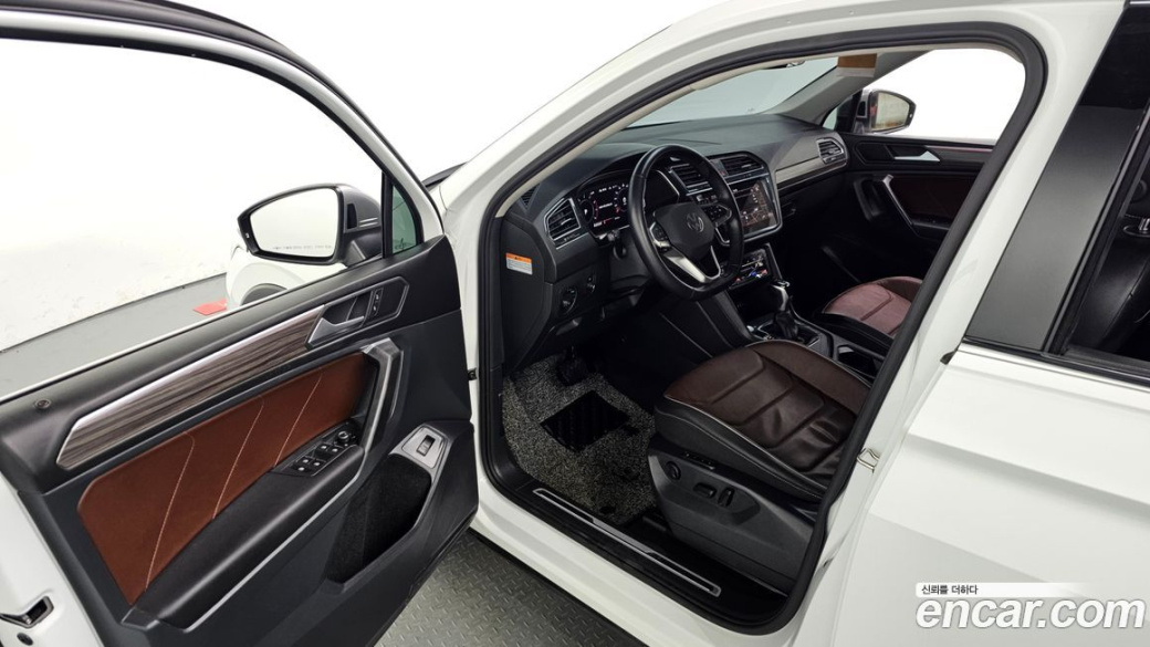Volkswagen Tiguan 2.0 TSI Prestige, 2023