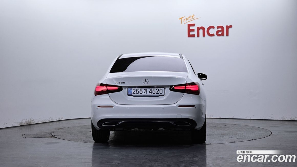 Mercedes-Benz A-Class A220 Sedan, 2026
