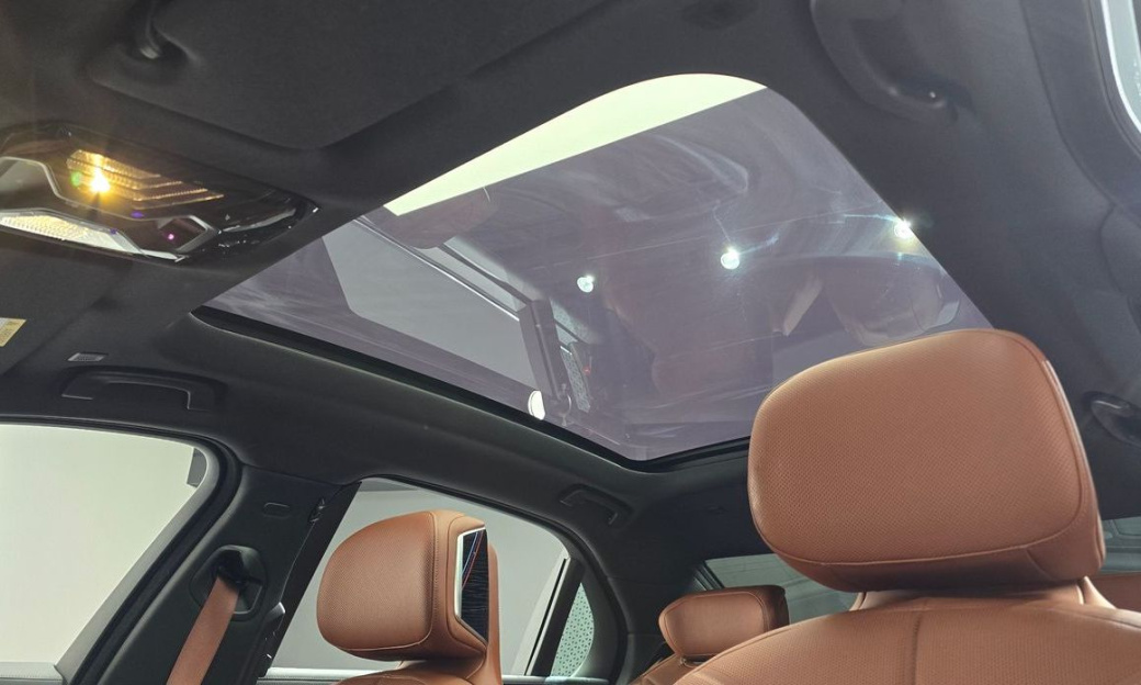 BMW 7-Series 740d xDrive M Sport, 2025