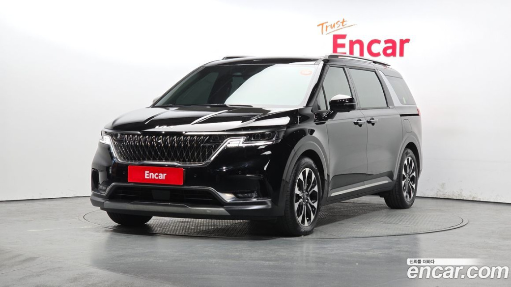 Kia Carnival 9-Seater Signature, 2023