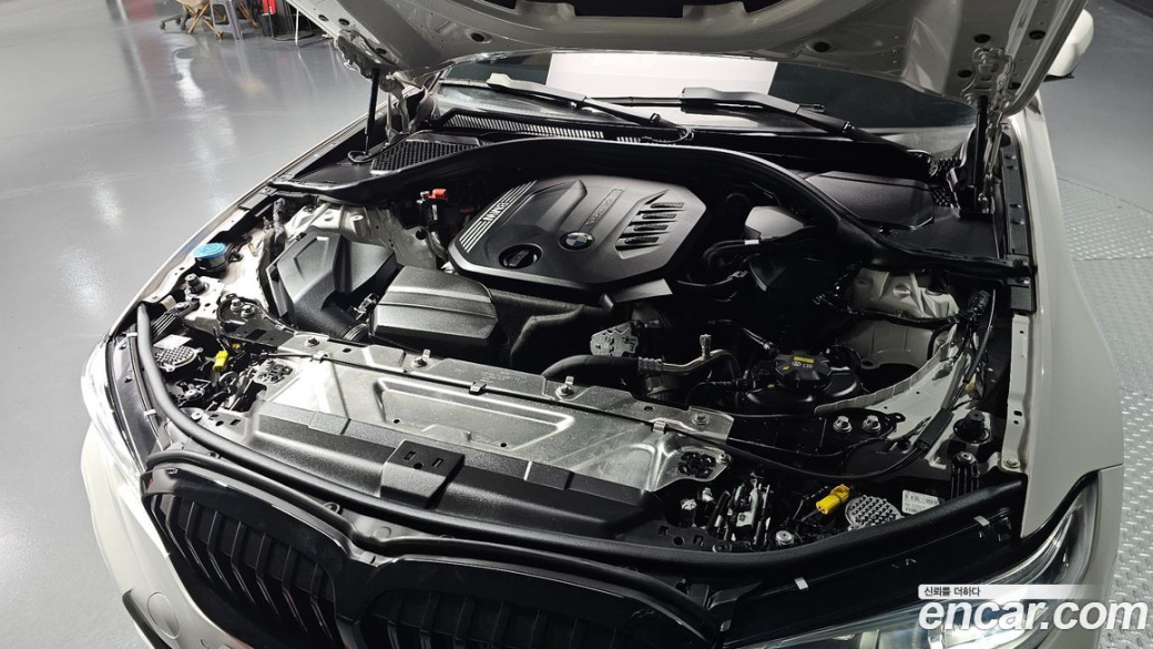 BMW 3-Series 320d M Sport, 2022