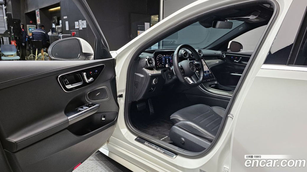 Mercedes-Benz C-Class C300 AMG Line, 2022