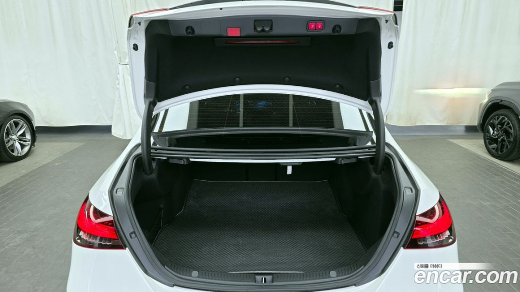 Mercedes-Benz E-Class E250 Avantgarde, 2022