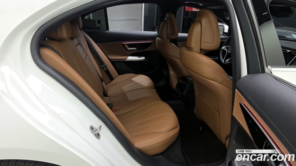 Mercedes-Benz E-Class E200 Avantgarde, 2025