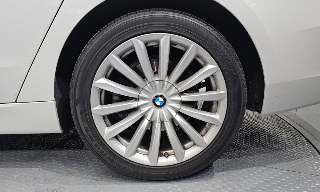 BMW Gran Turismo 630i xDrive Luxury, 2022