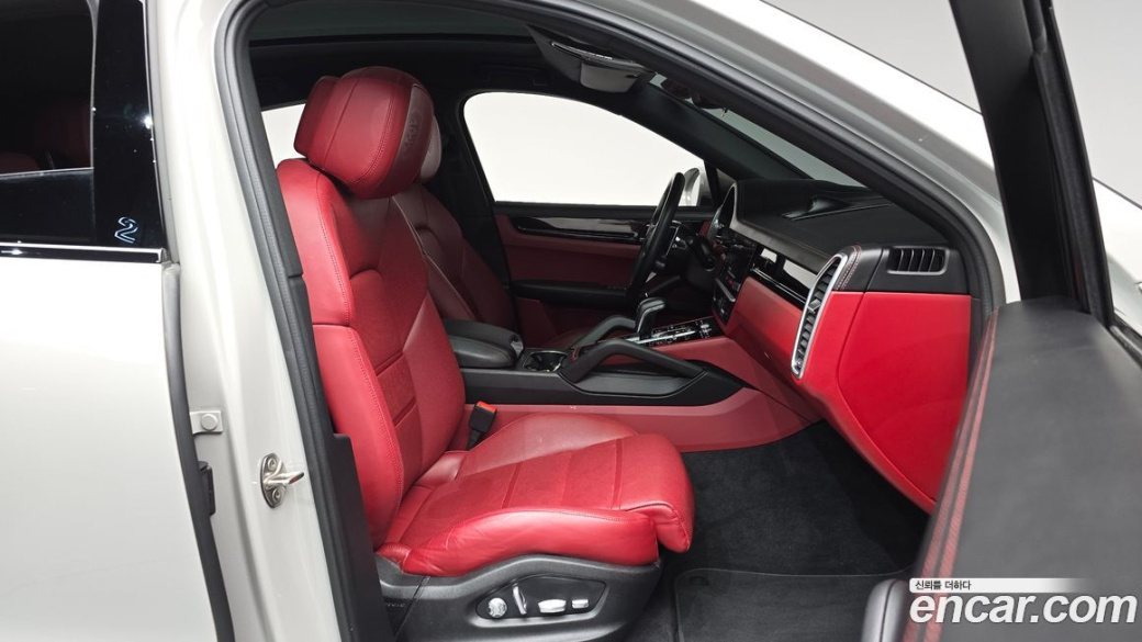 Porsche Cayenne 3.0 Coupe, 2021