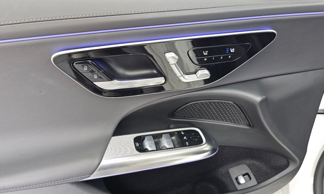 Mercedes-Benz E-Class E200 Avantgarde, 2024