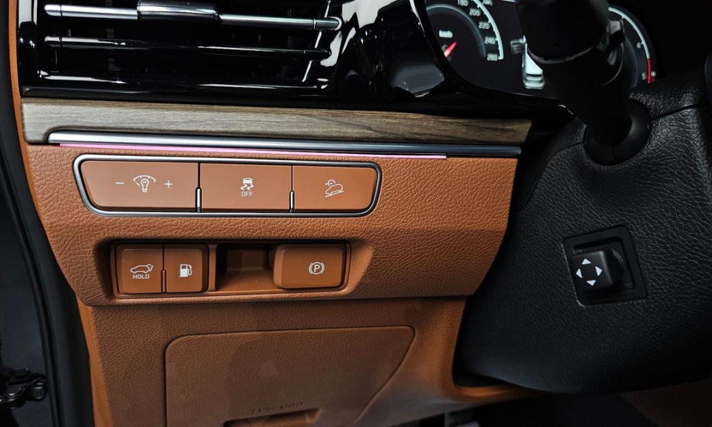 Kia Mohave Diesel 3.0 4WD 7-Seater, 2022
