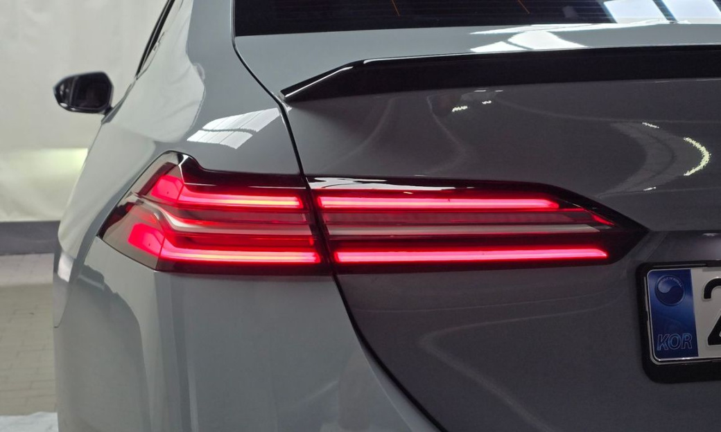 BMW 5-Series 520i M Sport, 2025