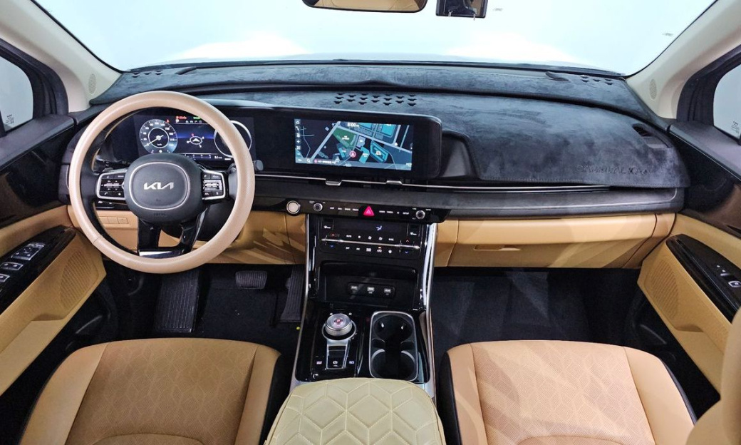 Kia Carnival 9-Seater Noblesse, 2023