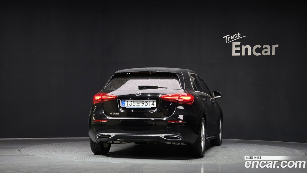 Mercedes-Benz A-Class A220 Hatchback, 2025