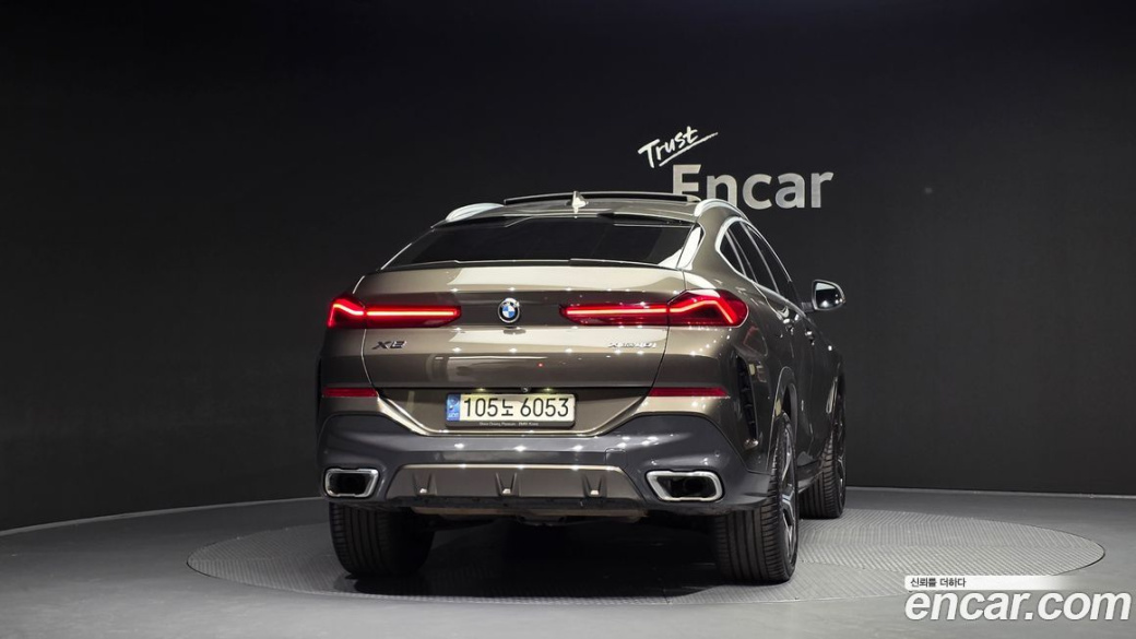 BMW X6 xDrive40i M Sport, 2022