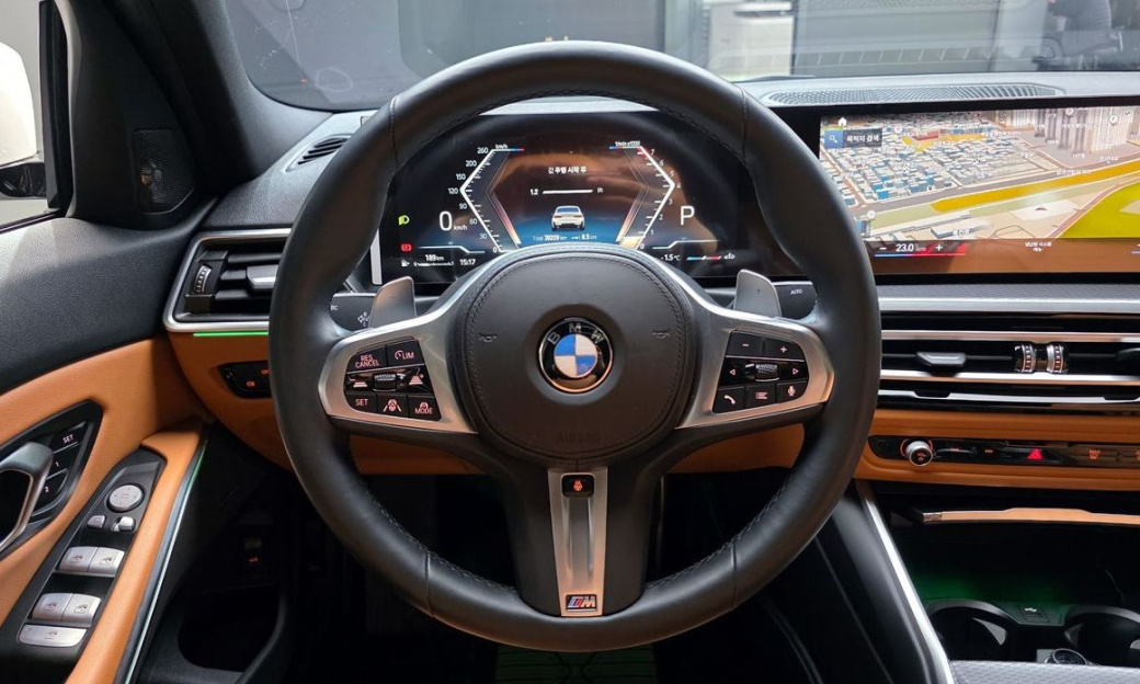 BMW 3-Series 320i M Sport, 2023
