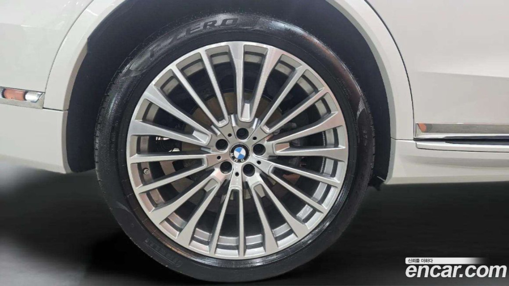 BMW X7 xDrive 40i Design Pure Excellence 7-Seater, 2025